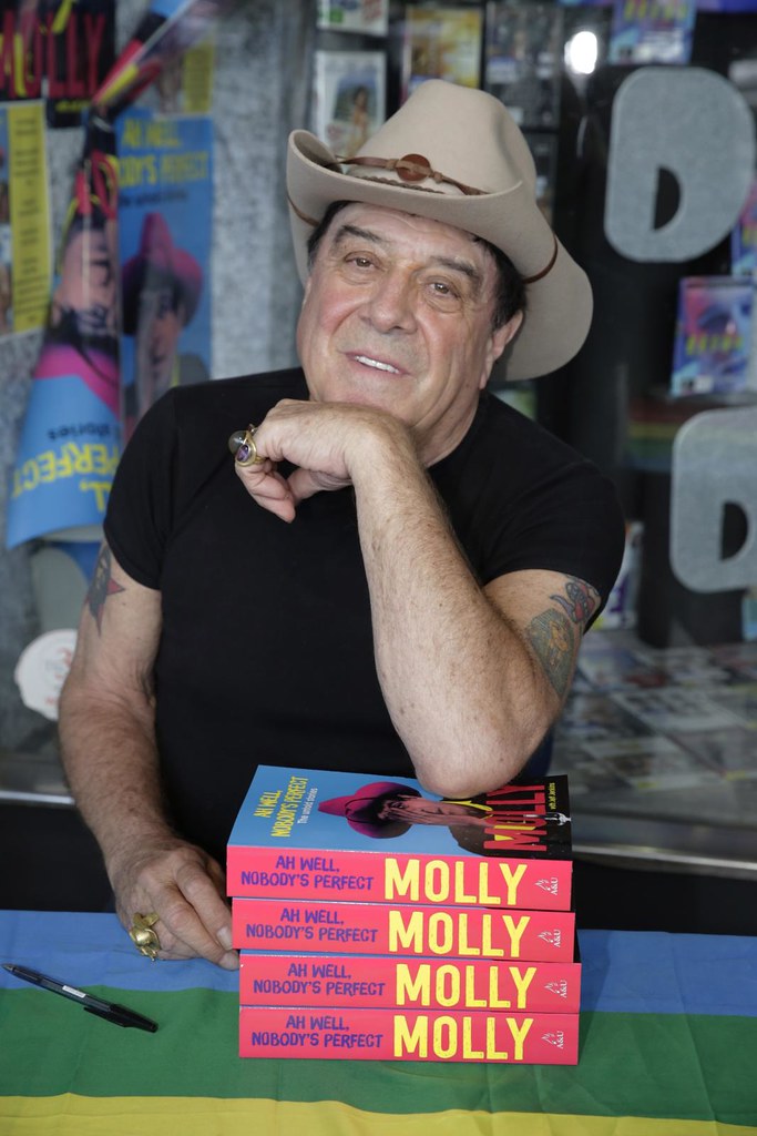 ann-marie calilhanna- molly meldrum book signing @ the bookshop darlinghurst_016