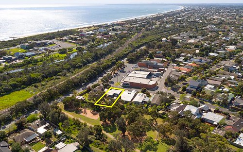 4 Clovelly Pde, Seaford VIC 3198