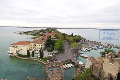 Sirmione (Italy) • <a style="font-size:0.8em;" href="http://www.flickr.com/photos/104879414@N07/23003180839/" target="_blank">View on Flickr</a>