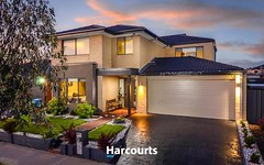 4 Calabrese Circuit, Clyde North VIC
