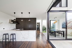 Обновленный особняк в Мельбурне от Mitsuori Architects