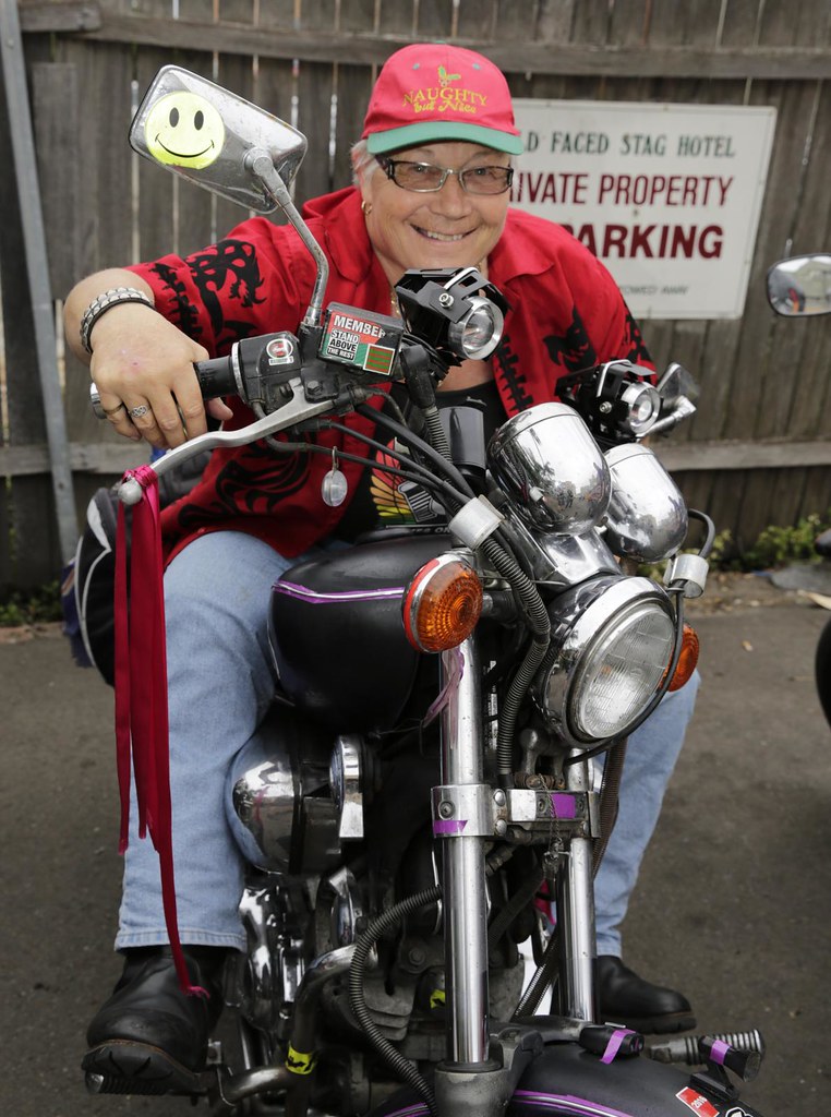 ann-marie calilhanna- dykes on bikes xmas party @ bald face stag leichhardt_010