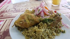 Anglų lietuvių žodynas. Žodis arroz con pollo reiškia <li>Arroz con pollo</li> lietuviškai.